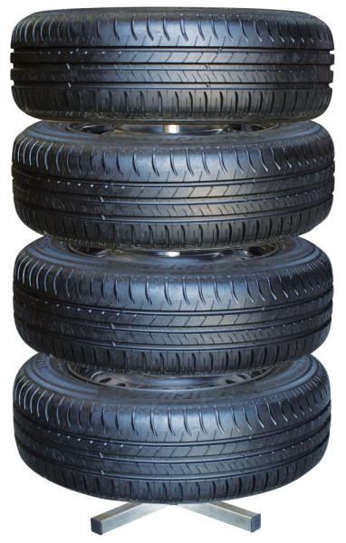 Soporte vertical Cora para 4 ruedas de 13 a 16''