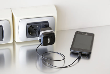 Caricabatteria da rete Micro Usb con 1 porta Usb Fast Charge 2400 mA 100/230V 38947