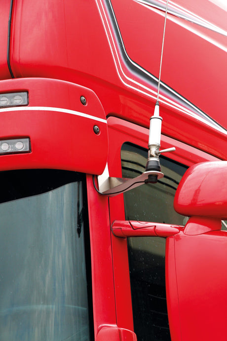 Staffa per antenna CB, versione corta Scania R Serie 5 03/04>08/09 6 09/09>08/13 97731
