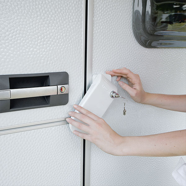 Puerta de seguridad Fiamma Magnum para montaje en pared 08277-01-