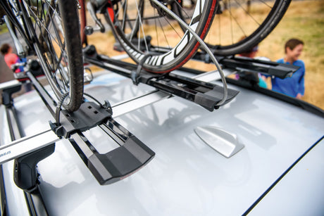 Yakima HighSpeed Extended, porta bicicletta da tetto con fissaggio ruota anteriore - Nero - max 1270 mm (passo bici)