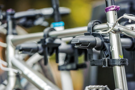 Yakima PORTABICI AUTO 4X4 ruota di scorta Spareride 2x fissaggio ruota posteriore