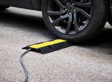 Rampa de anillo para proteger los cables de carga de los coches eléctricos
